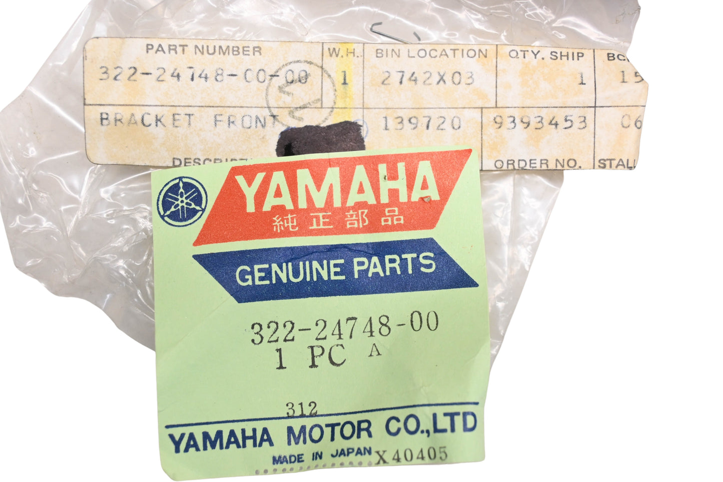 New OEM Yamaha 322-24748-00-00 Front Seat Bracket NOS