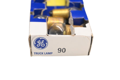 Generel Electric GE90, 4030019 Light Bulbs Qty 3 NOS