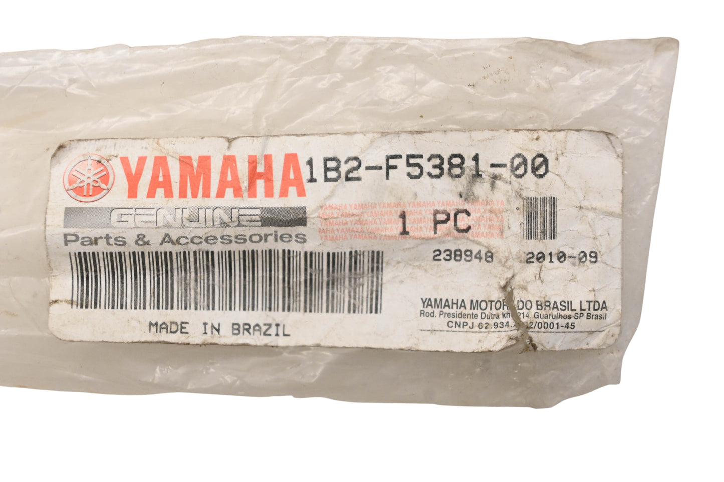 New OEM Yamaha 1B2-F5381-00-00 Wheel Axle Shaft NOS