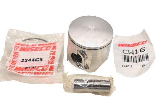 Wiseco 559P4 Piston Kit NOS