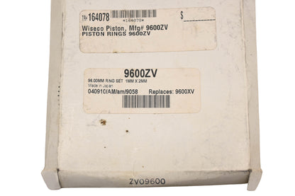Wiseco ZV09600, 9600ZV, 164078 Piston Ring Kit NOS