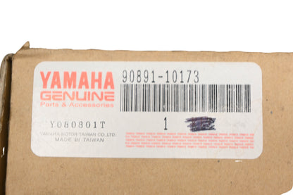 New OEM Yamaha 90891-10173-00, 90891-10173 Crankshaft Assembly NOS