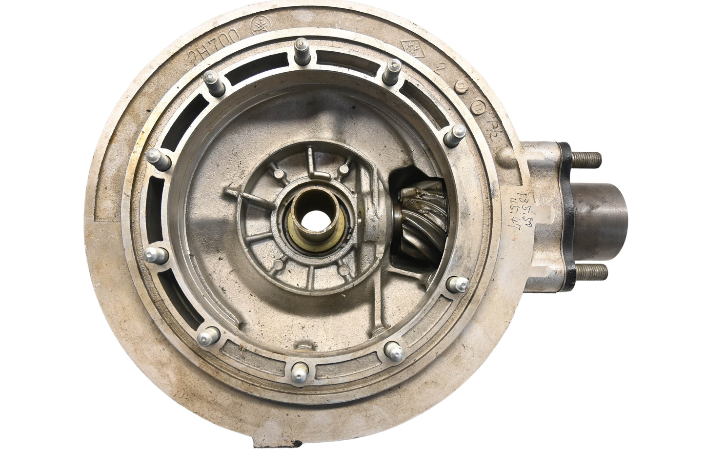OEM Yamaha 1J7-46101-N0-00 2H700 Final Drive Rear Axle Gearcase Assembly