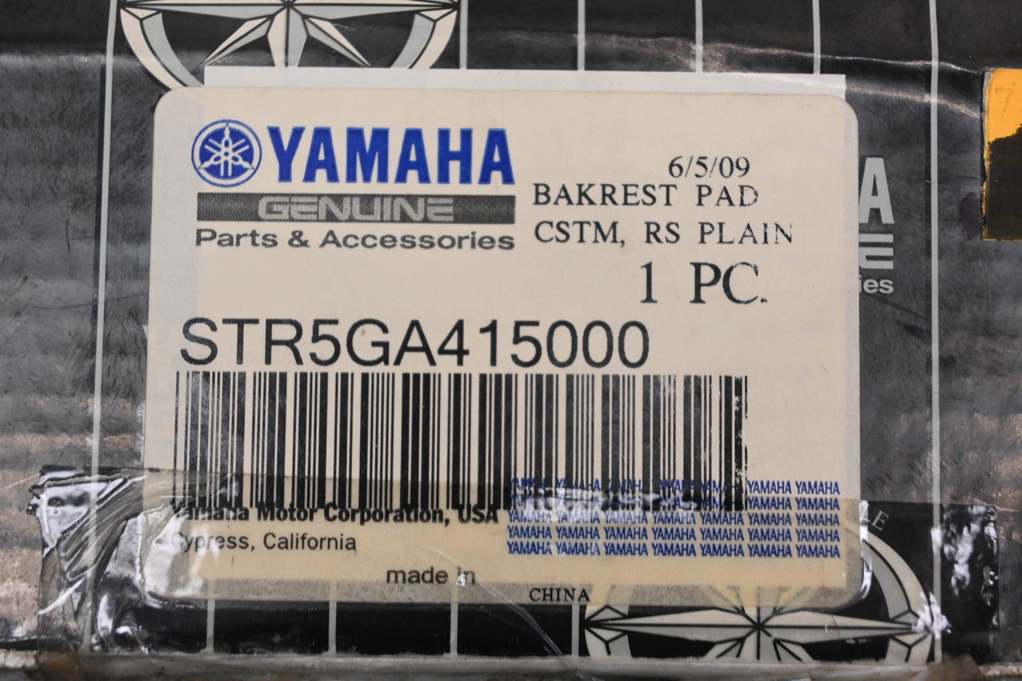 New OEM Yamaha STR-5GA41-50-00, STR5GA415000 Black RS Plain Backrest Pad NOS