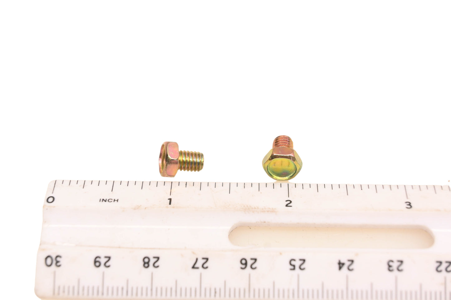 New OEM Arctic Cat 0623-541 Screws Qty 2 NOS