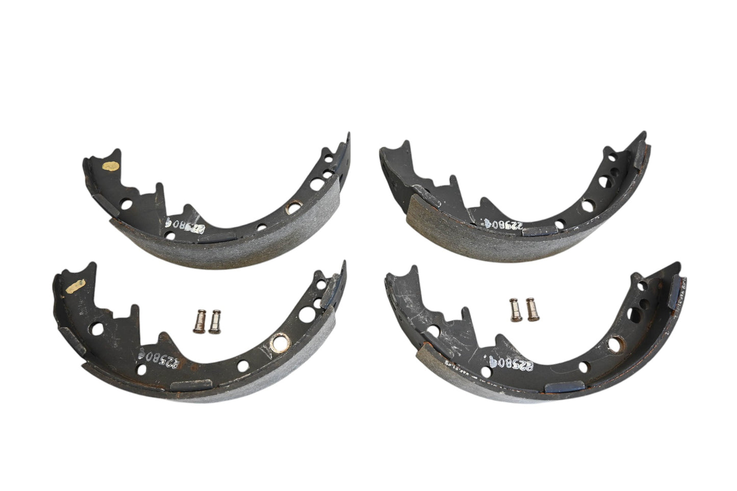 Aftermarket 081-1109 Remanufactured Toyota Rear Drum Brake Shoe Kit NOS