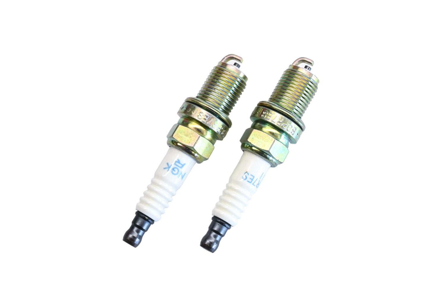 NGK BCPR7ES-11, 1095 Spark Plugs Qty 2 NOS