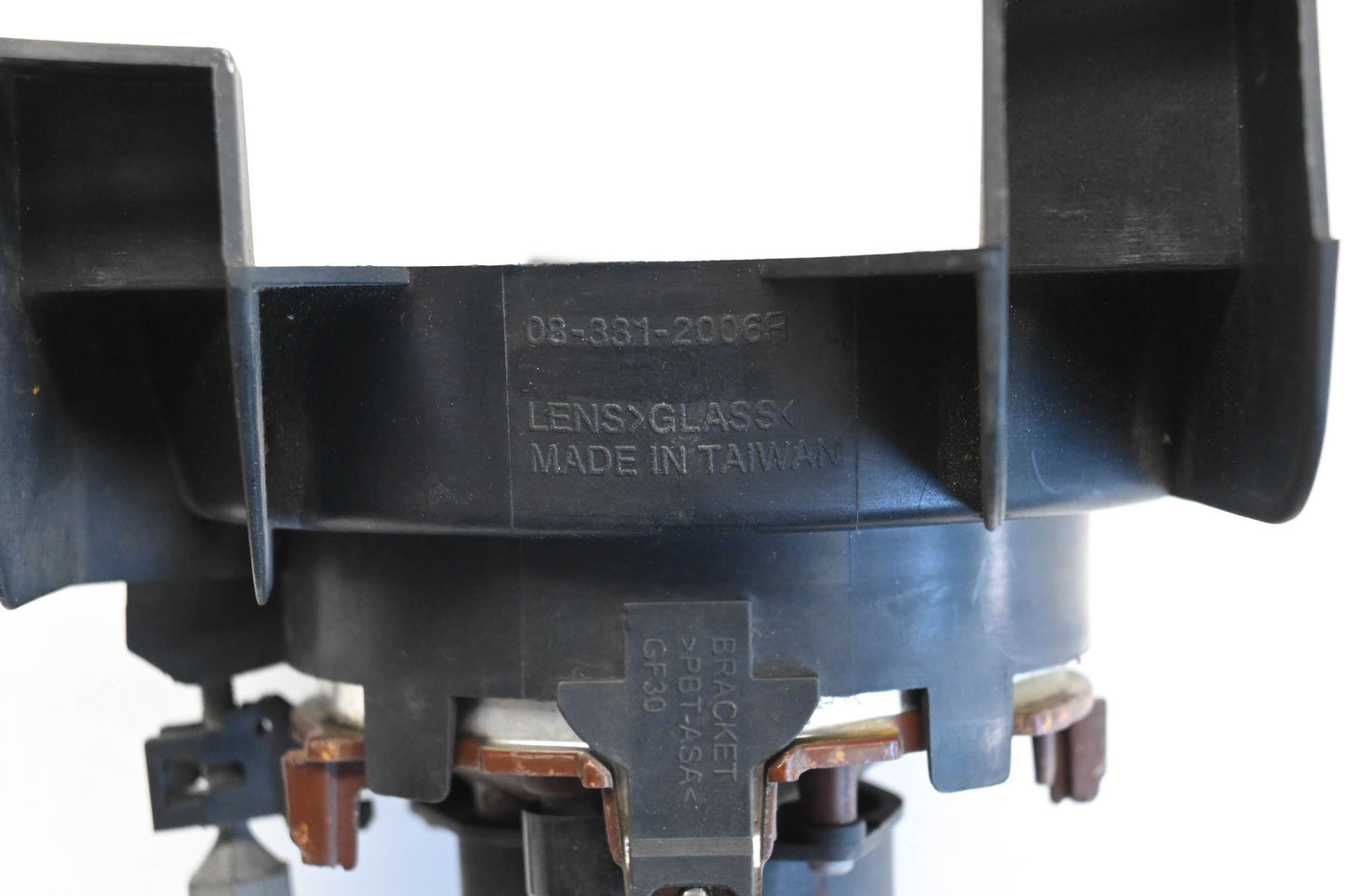 Depo 1L24-15A254-BU, 08-331-2006R, 331-2006N Ford Mercury RH Fog Light Housing