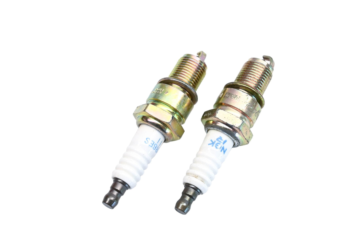 NGK BPR6ES-11, 7133 Spark Plugs Qty 2 NOS