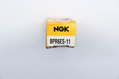 NGK BPR6ES-11, 7133 Spark Plugs Qty 2 NOS