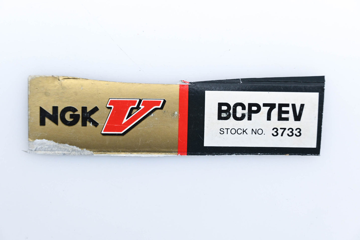 NGK BCP7EV, 3733 Gold Palladium Spark Plugs Qty 2 NOS