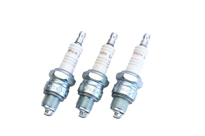 Champion L-82Y, L82Y Spark Plugs Qty 3 NOS