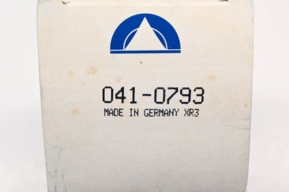 Beck/Arnley 041-0793, E300H, 156327 Hengst Oil Filter Kit NOS