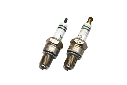Bosch Spark Plugs Qty 2 NOS