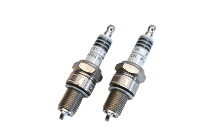 Bosch Platinum Spark Plugs Qty 2 NOS