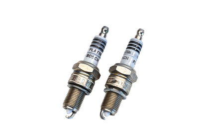 Bosch Platinum Spark Plugs Qty 2 NOS