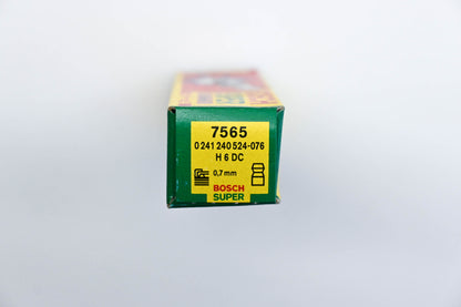 Bosch Super Spark Plugs Qty 2 NOS