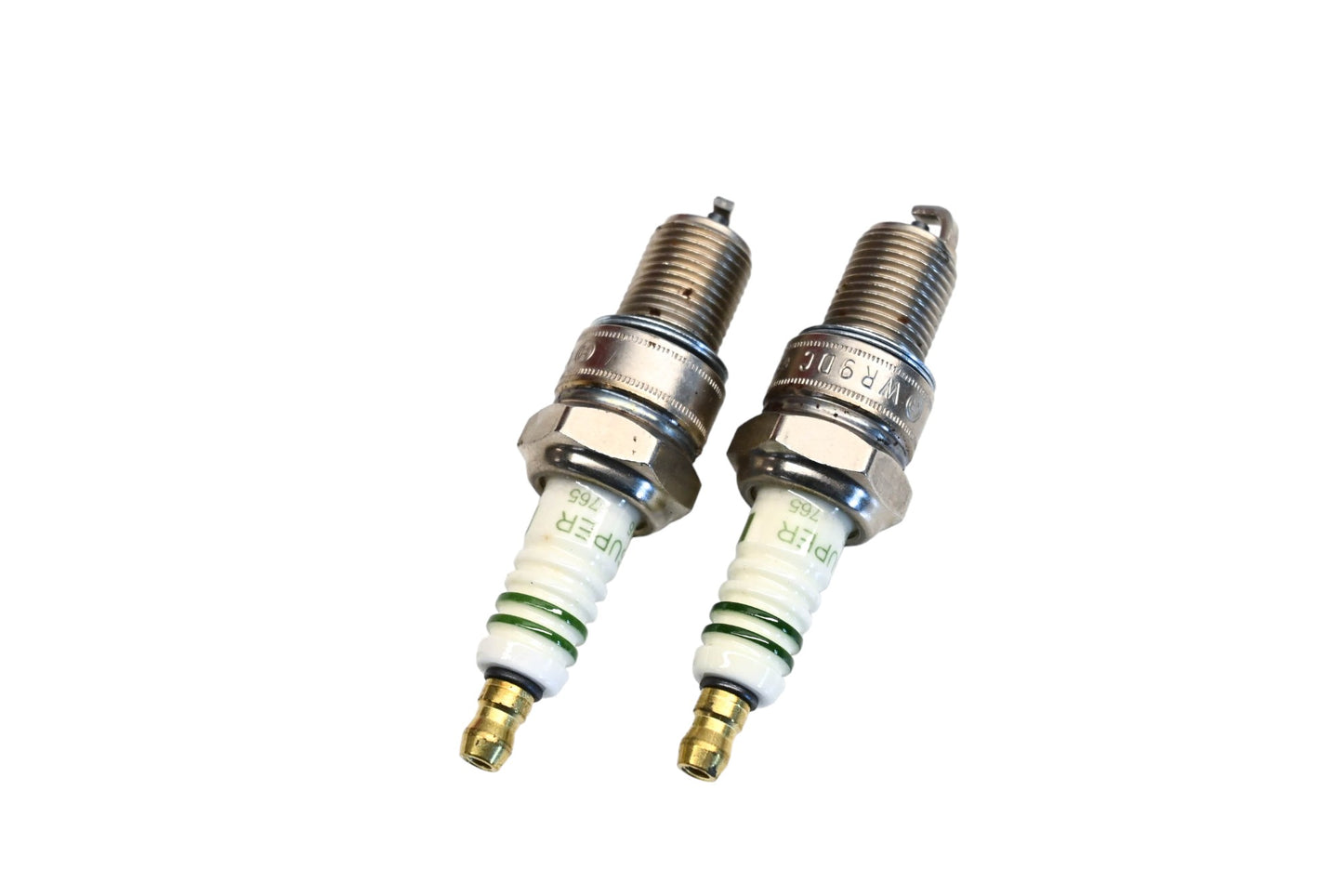 Bosch Super Spark Plugs Qty 2 NOS