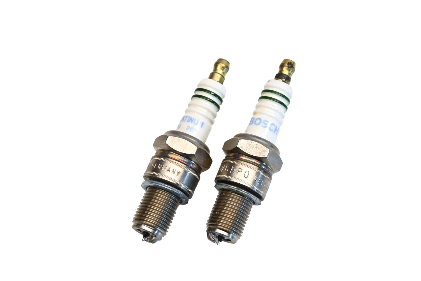 Bosch Super Spark Plugs Qty 2 NOS