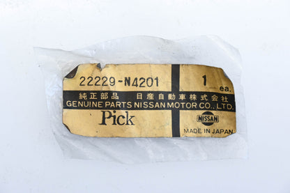 Nissan 22229-N4201, 46F4-13302 Distributor Pickup NOS