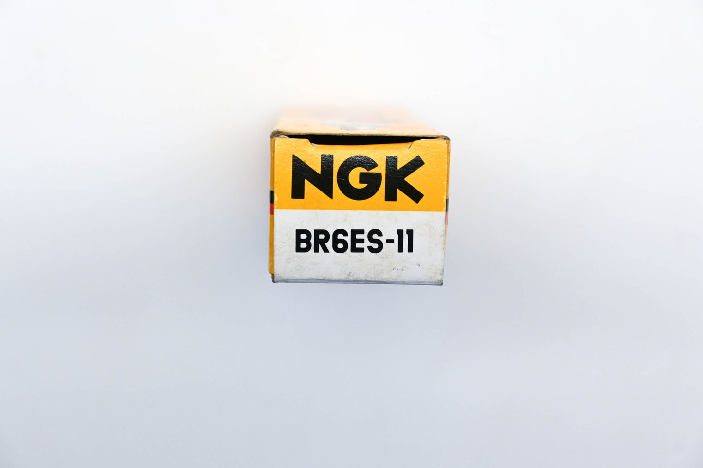 NGK BR6ES-11 Spark Plugs Qty 2 NOS