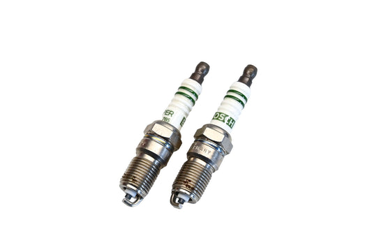Bosch H8DC, 0241229617-076, 7570 Super Spark Plugs Qty 2 NOS