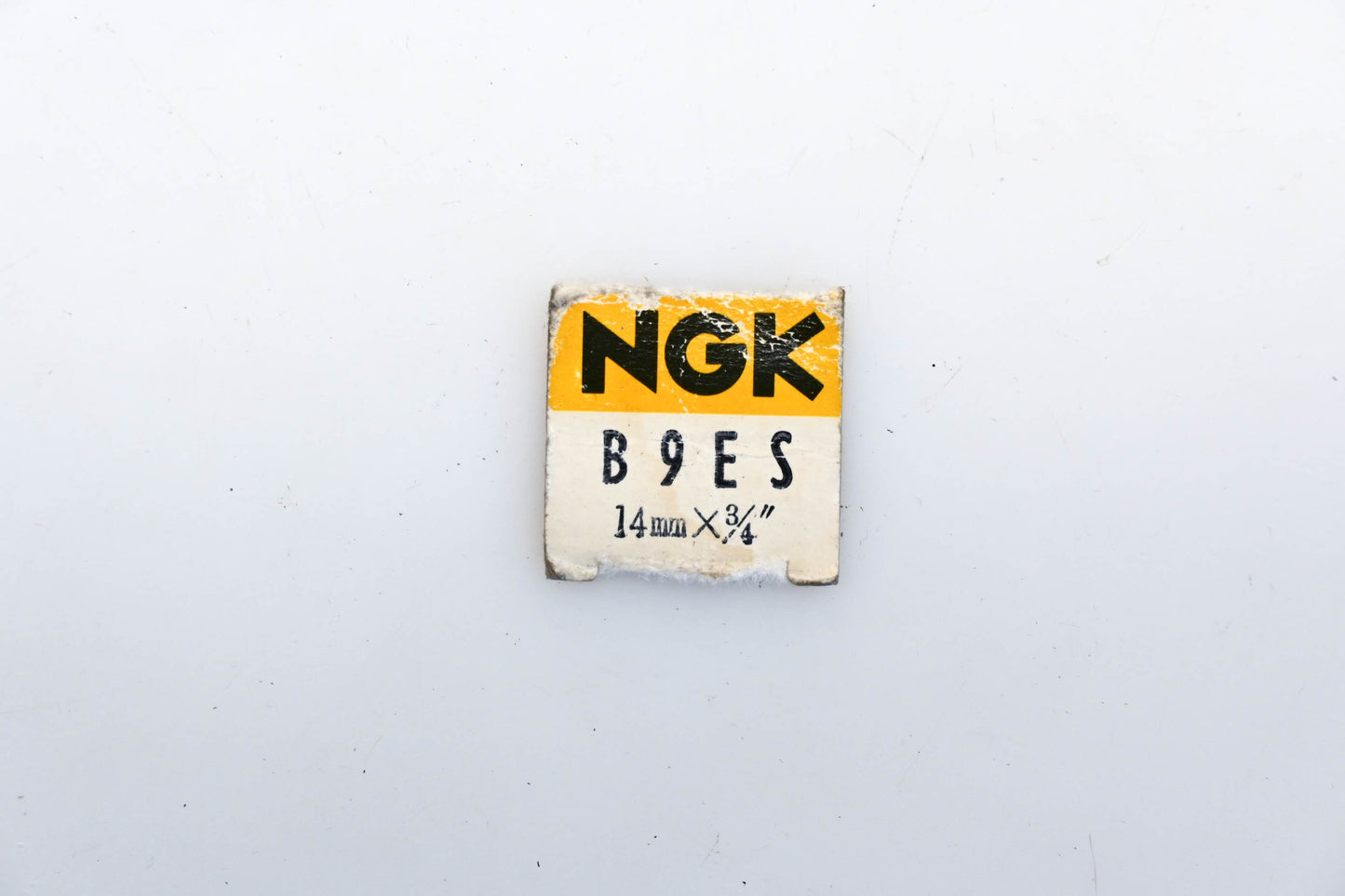 NGK B9ES, 2611 Spark Plug Qty 2 NOS