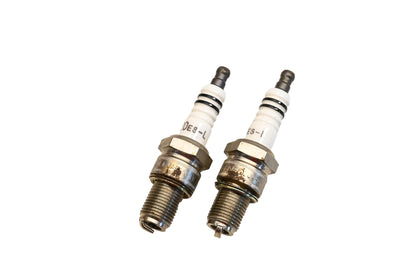 NipponDenso W20ES-L Spark Plugs Qty 2 NOS