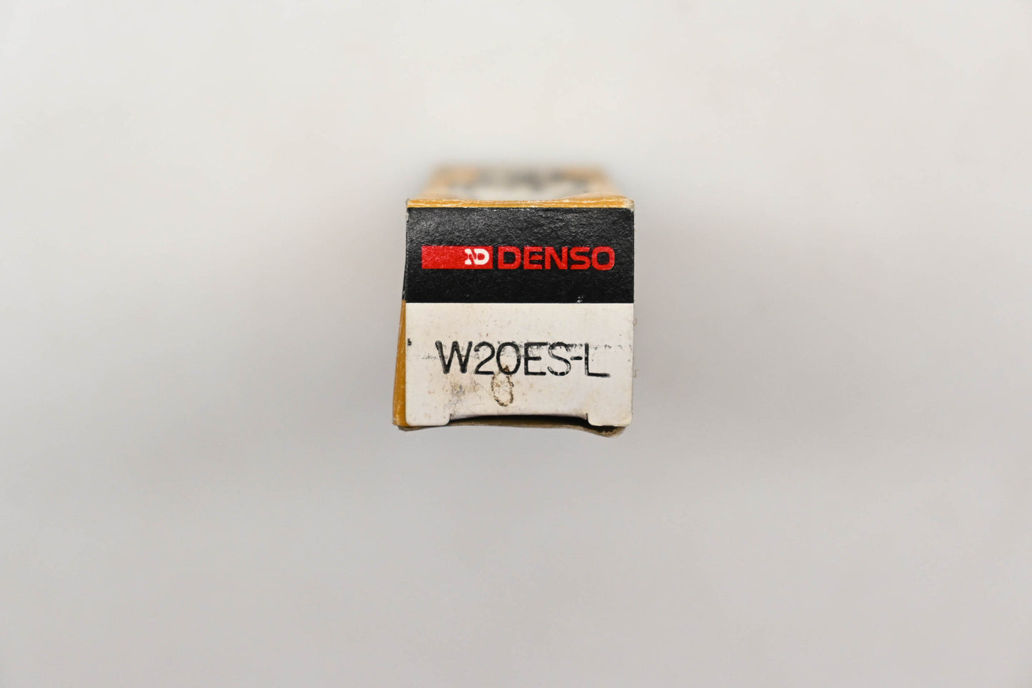 NipponDenso W20ES-L Spark Plugs Qty 2 NOS