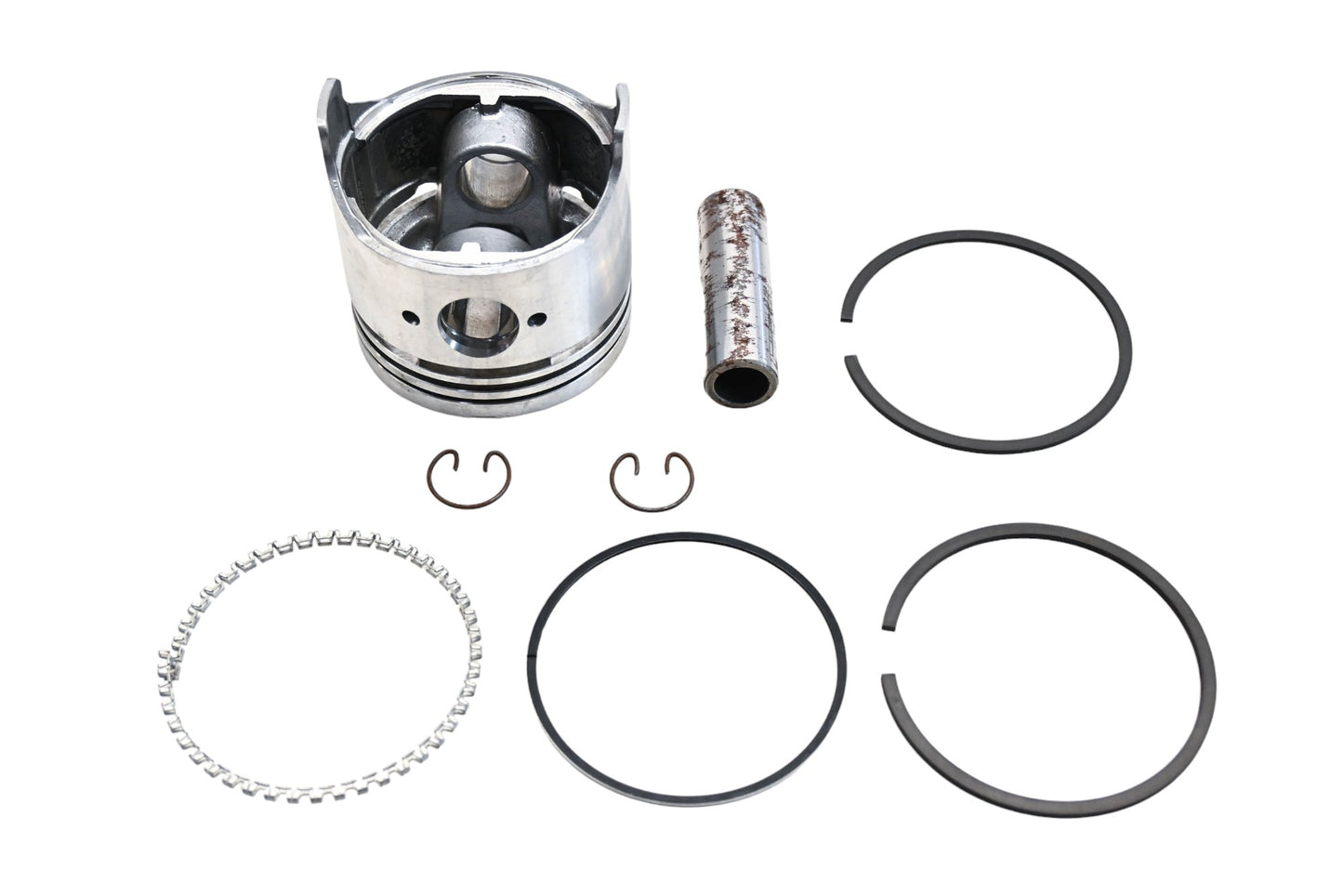 Teikoku Piston Ring 13101-33014, T33014B Toyota 8R Piston Kit NOS