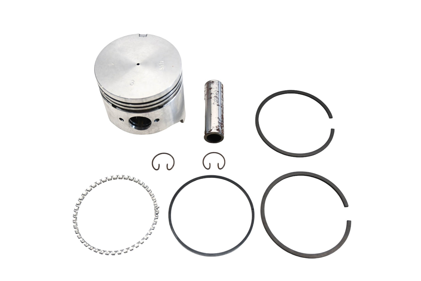 Teikoku Piston Ring 13101-33014, T33014B Toyota 8R Piston Kit NOS