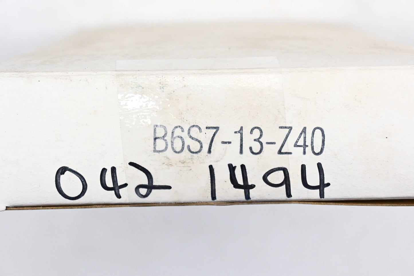 Aftermarket 042-1494, B6S7-13-Z40 Air Filter NOS