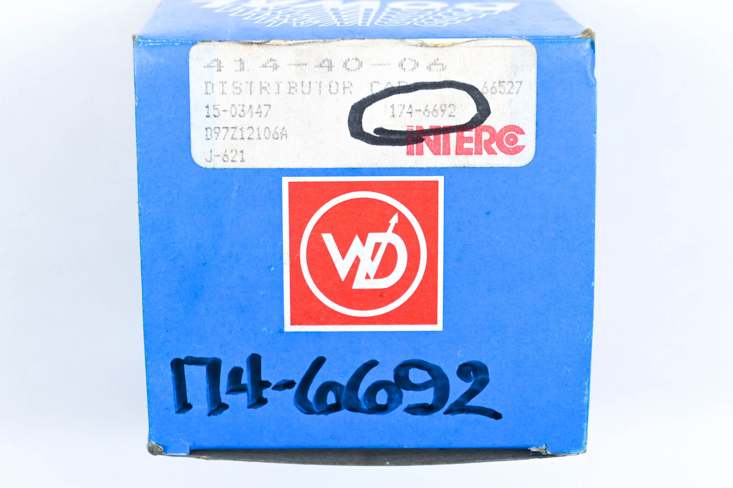 Dowall 174-6692, 15-03447, D97Z12106A 79-81 Chrysler 1.4L-2.6L I4 Distributor Cap Assembly NOS