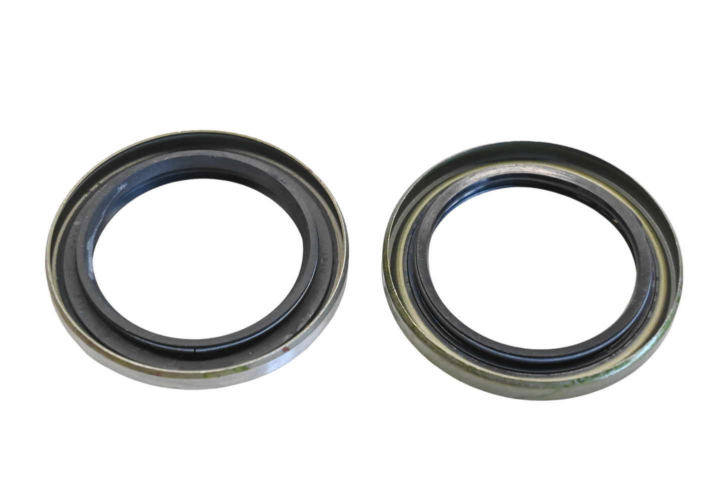 Beck/Arnley 052-3303 Wheel Seals Qty 2 NOS