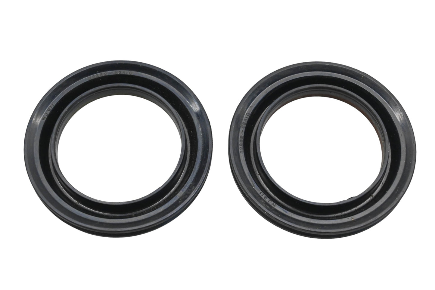 Aftermarket 052-3397, 39252-52A10, NJ911 Nissan Wheel Seals Qty 2 NOS