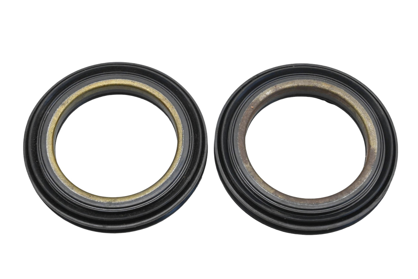 Aftermarket 052-3397, 39252-52A10, NJ911 Nissan Wheel Seals Qty 2 NOS