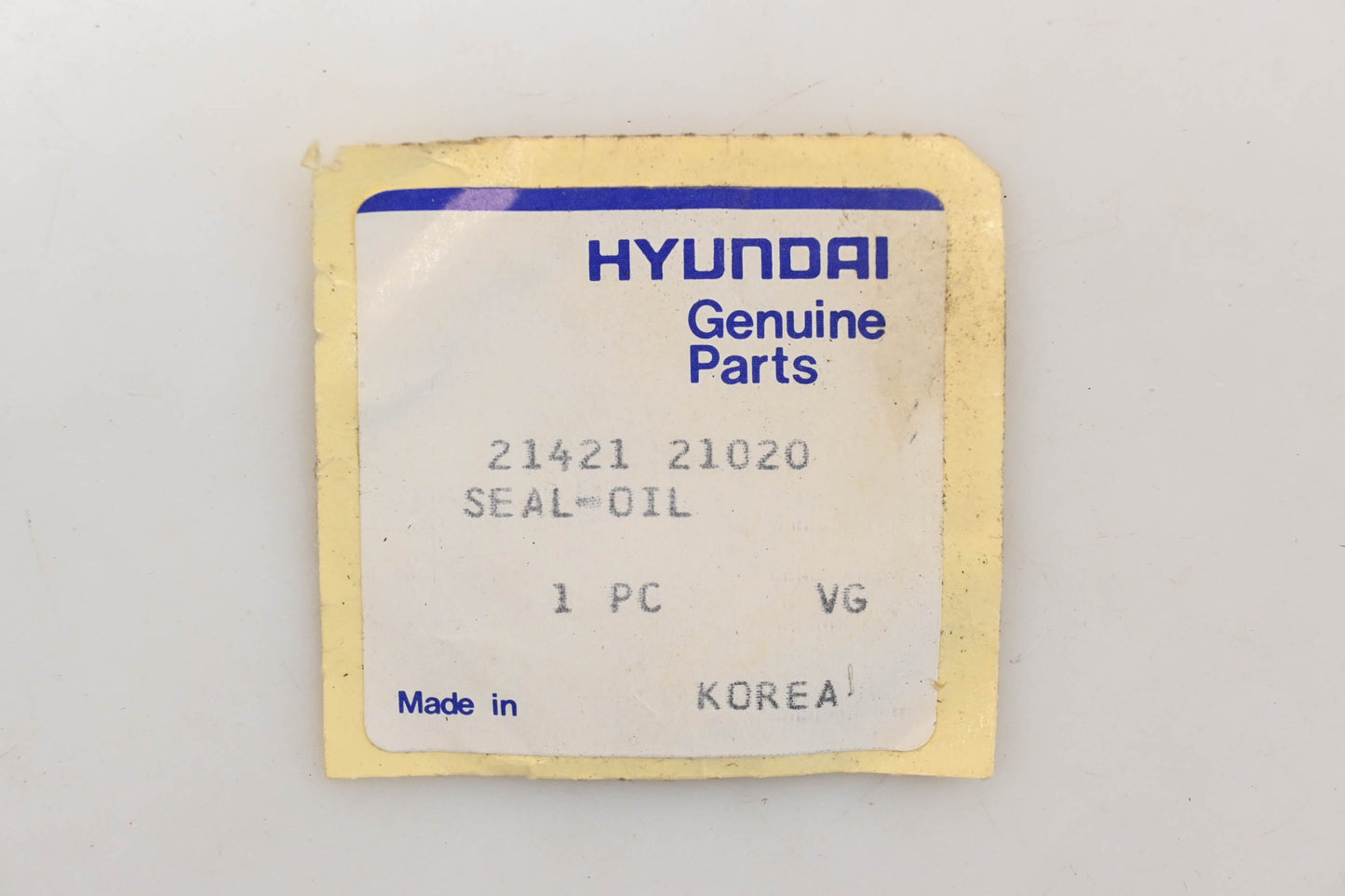 Hyundai 21421-21020 Camshaft Seal NOS