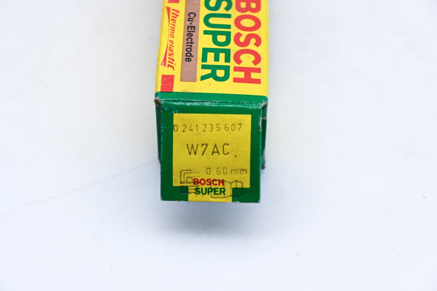 Bosch W7AC, 0241235607 Super Spark Plug NOS