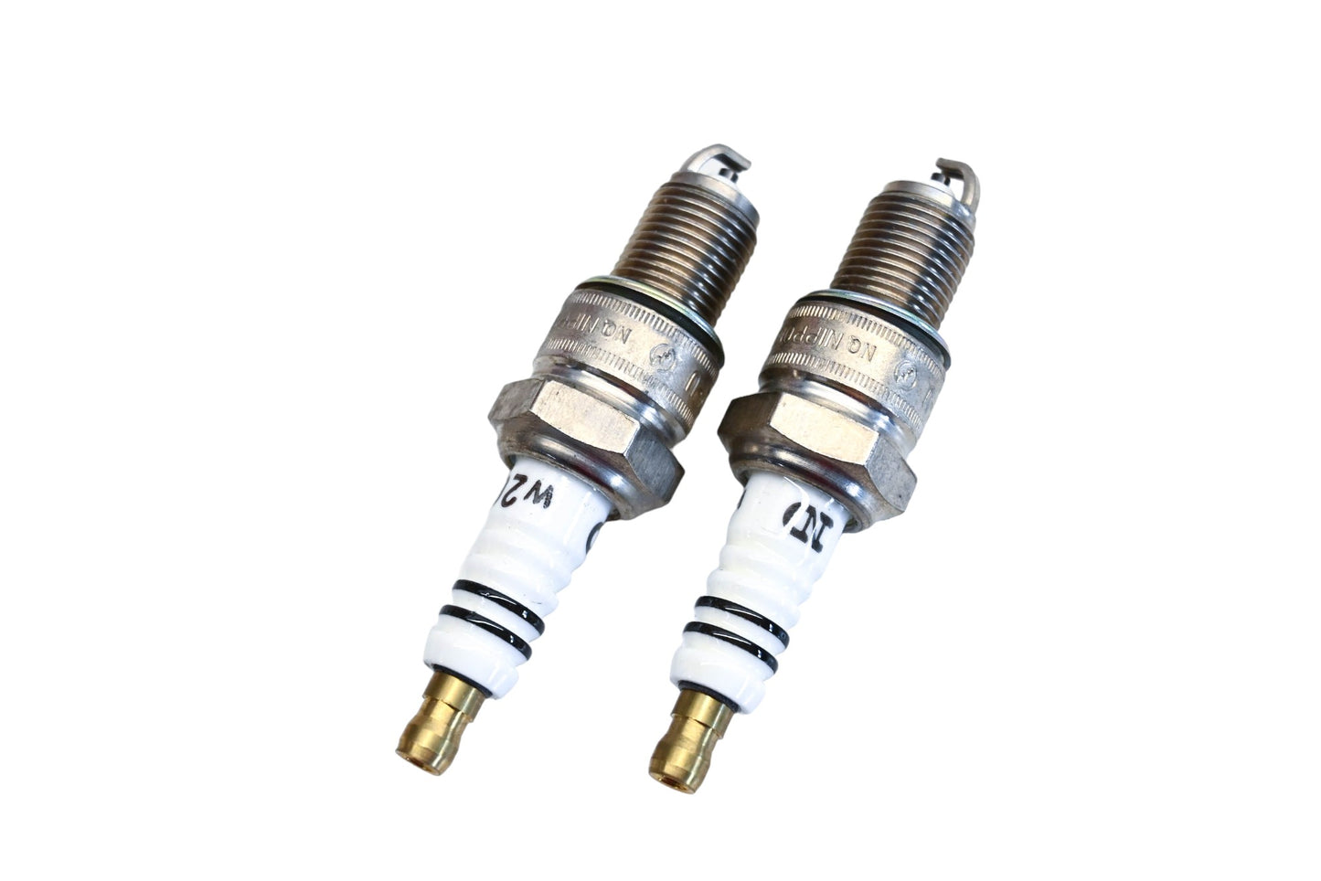 NipponDenso W20EX-U Spark Plugs Qty 2 NOS