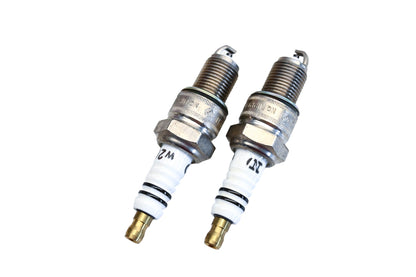 NipponDenso W20EX-U Spark Plugs Qty 2 NOS