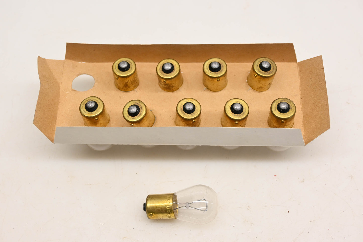 Philips 1156 Signal Bulbs 12v 32CP Qty 10 NOS