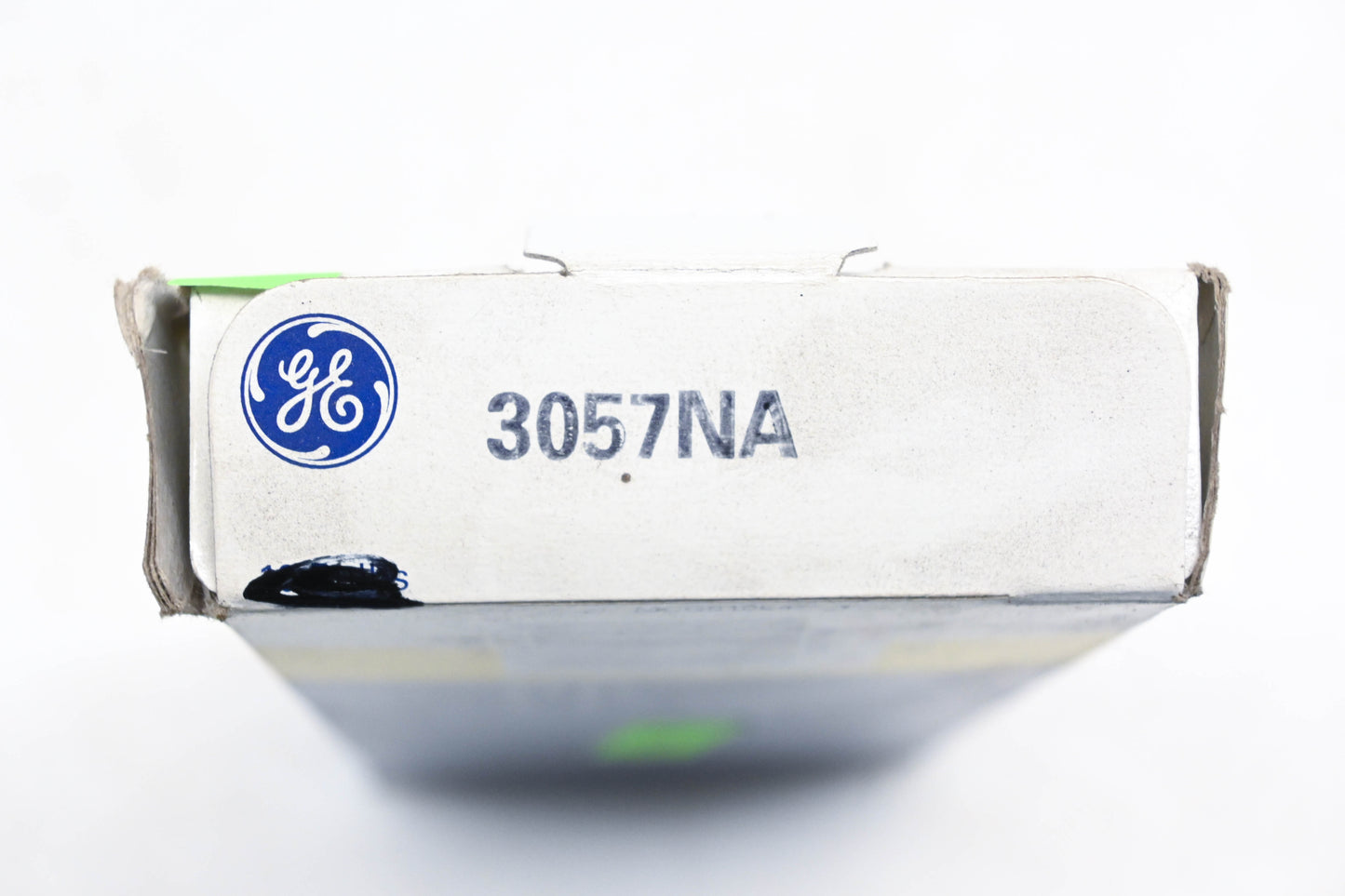 General Electric 3057NA Amber 12v Bulbs Qty 2 NOS