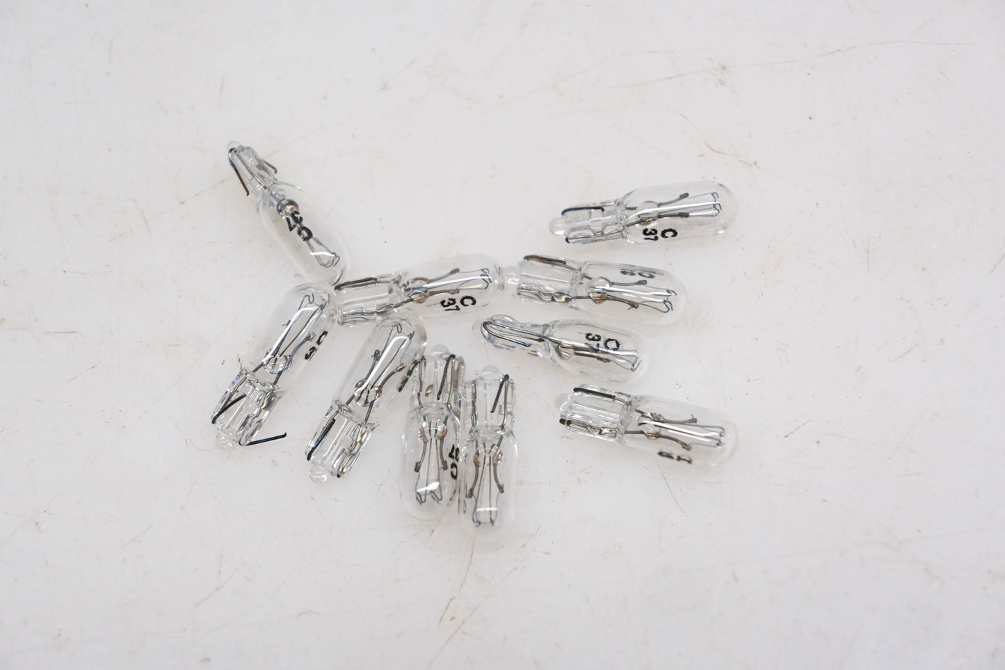 Philips 37 Clear 14v 1.26w Bulbs Qty 10 NOS