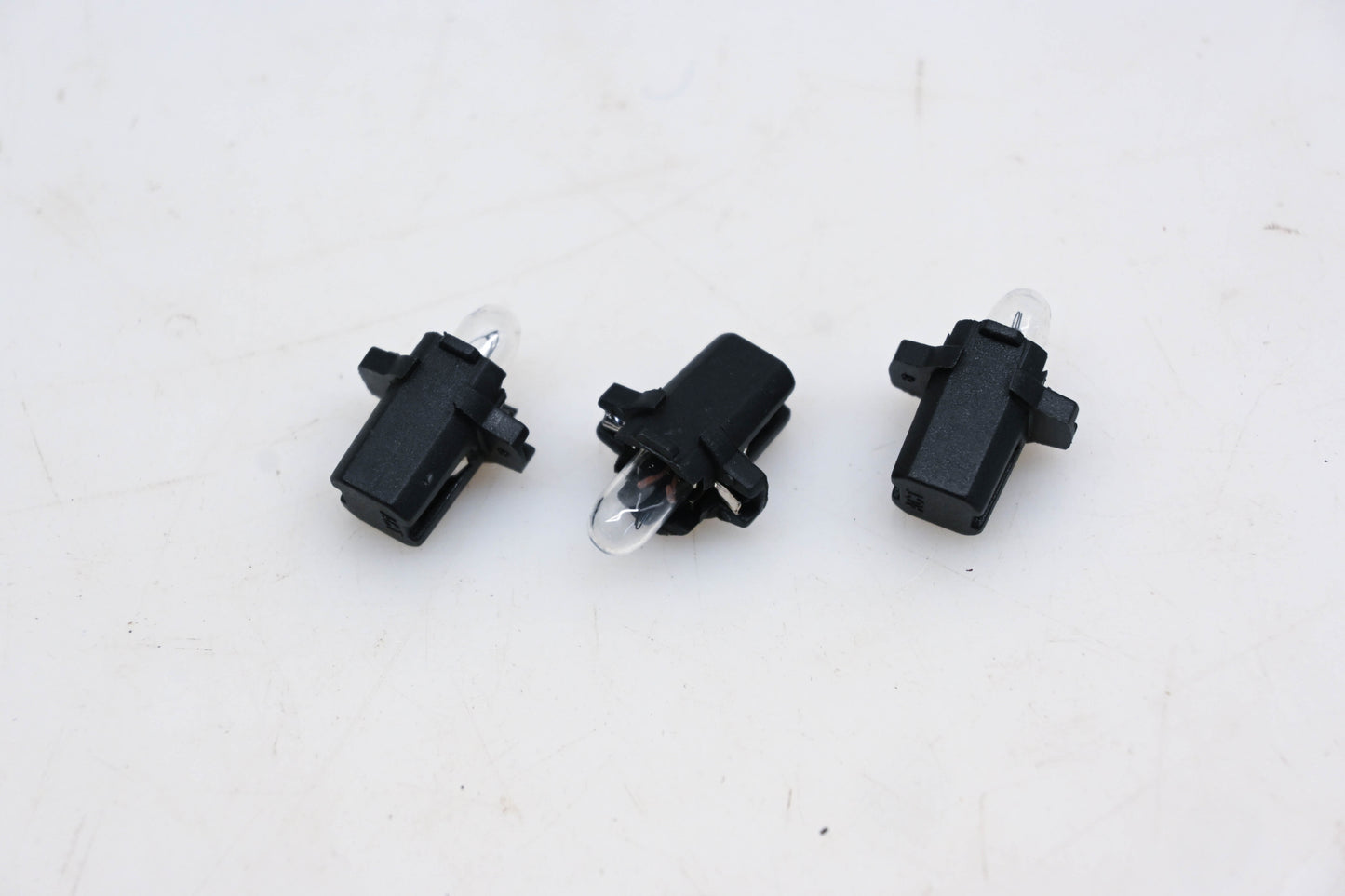 Wagner 17036 Clear 12v .48CP Bulbs & Sockets Qty 3 NOS