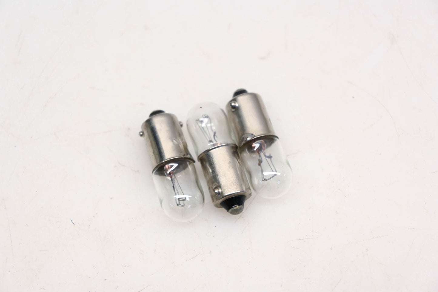 Wagner 1893 Clear 14v 2CP Bulbs Qty 3 NOS