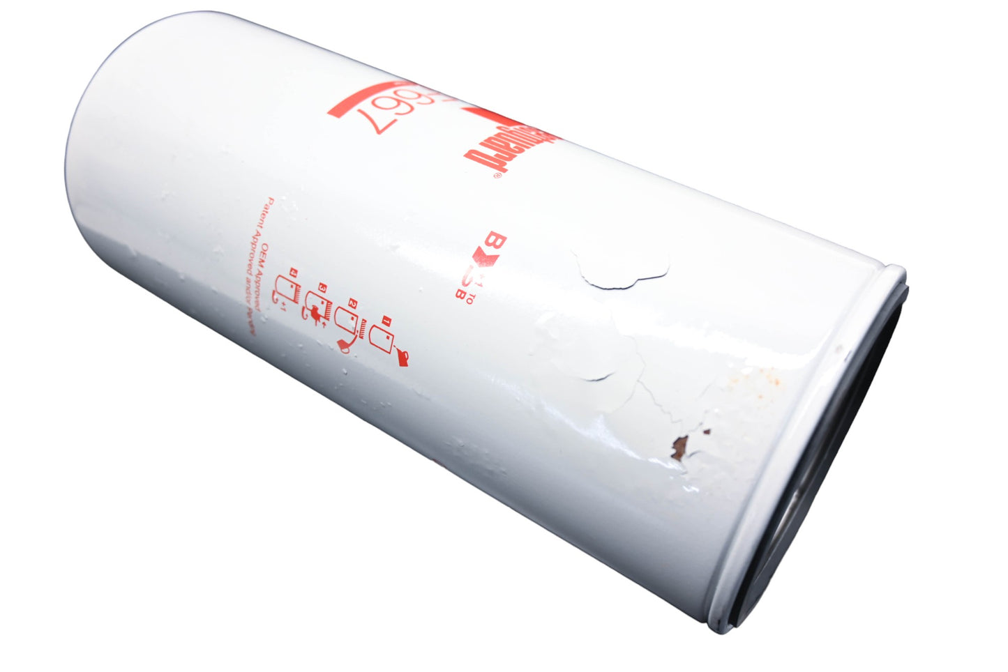 Fleetguard LF667 Lube Filter NOS