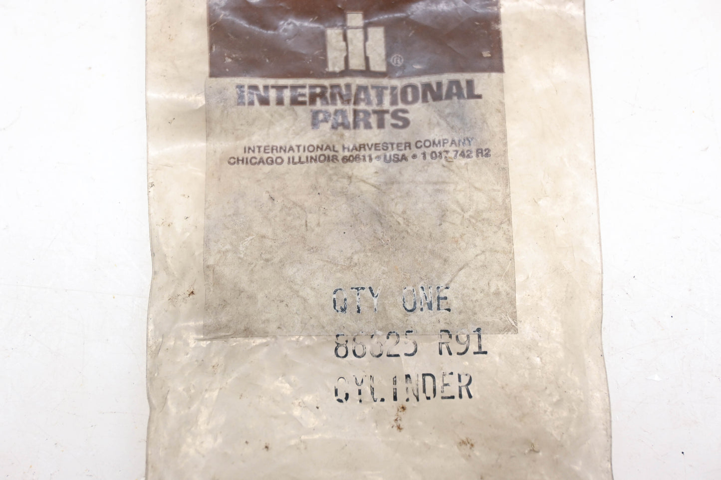 International 86625R91 Lock Cylinder With Keys NOS