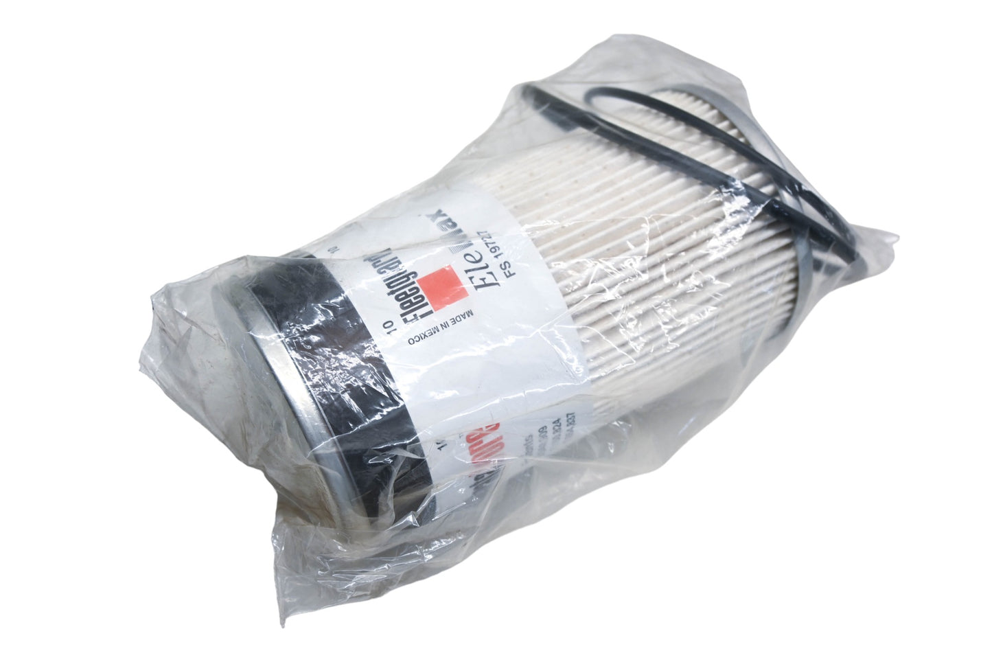 Fleetguard FS19727 Fuel Filter Kit NOS