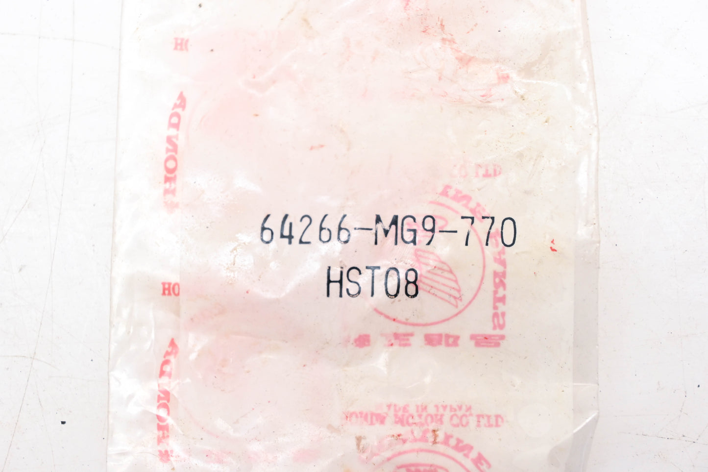 New OEM Honda 64266-MG9-770 Side Panel Grommet NOS