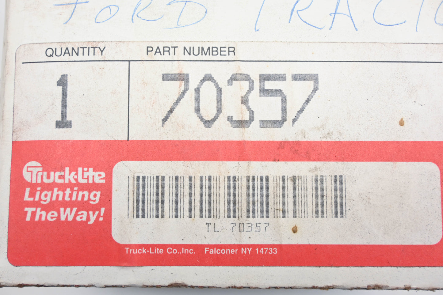 Truck-Lite 70357, E5HT-13200-AA Red/Amber Lens Black Trim Lamp Assembly NOS